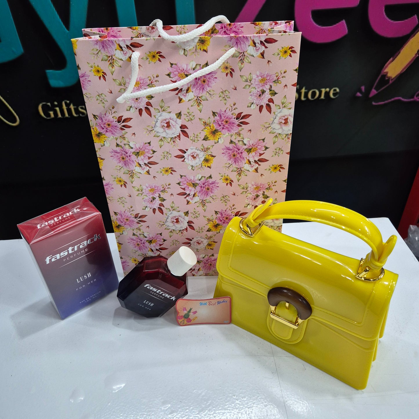 Women's Day Gift Combo ā Fastrack Perfume, Elegant PU Purse & Best Wishes Card | Free Gift