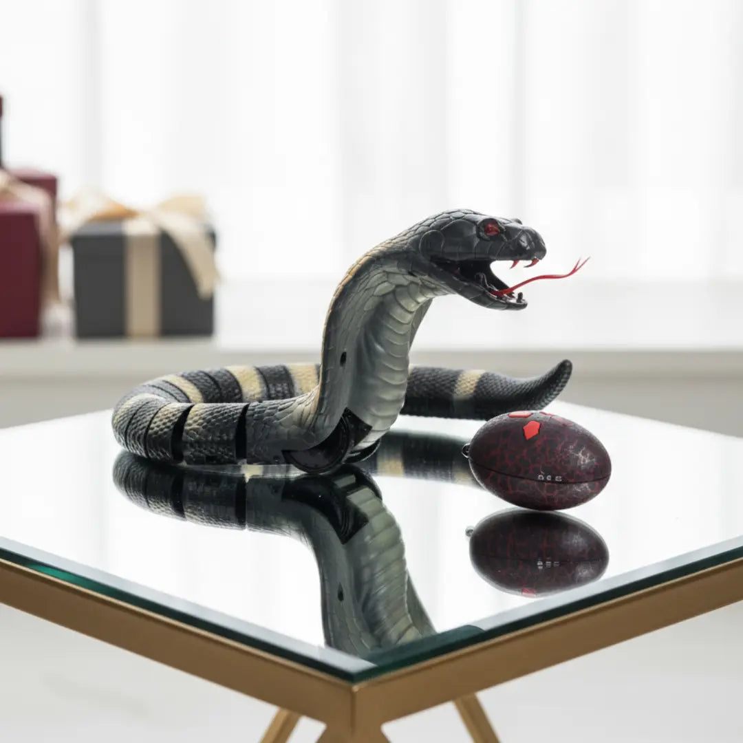 [Assorted] RC Cobra Prank Fun